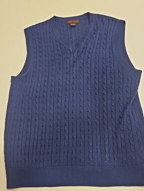 Linea Uomo Men's Blue Cable-Knit V-Neck Sweater Vest